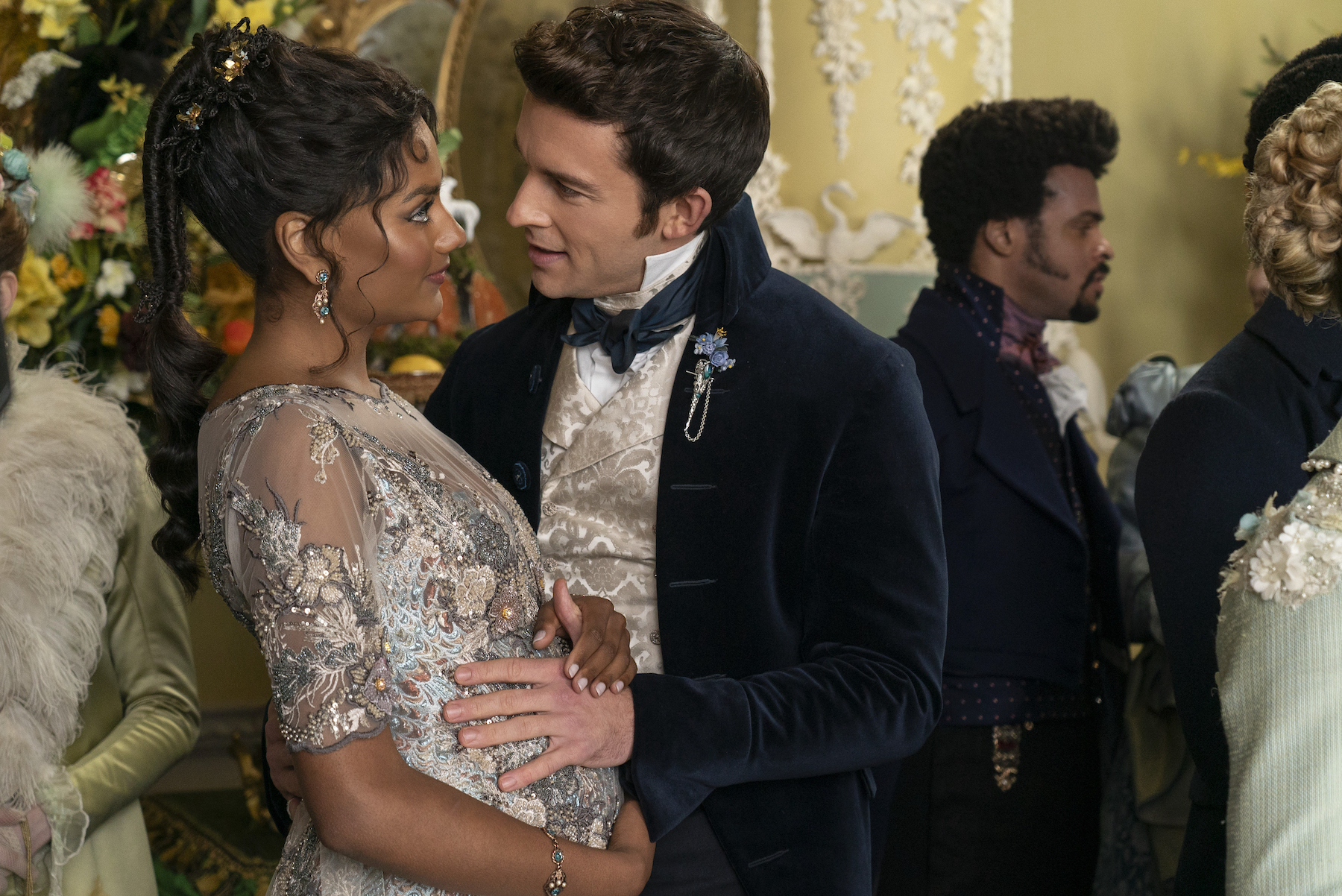 Bridgerton. (L to R) Simone Ashley as Kate Sharma, Jonathan Bailey as Anthony Bridgerton in episode 307 of Bridgerton. Cr. Liam Daniel/Netflix © 2024