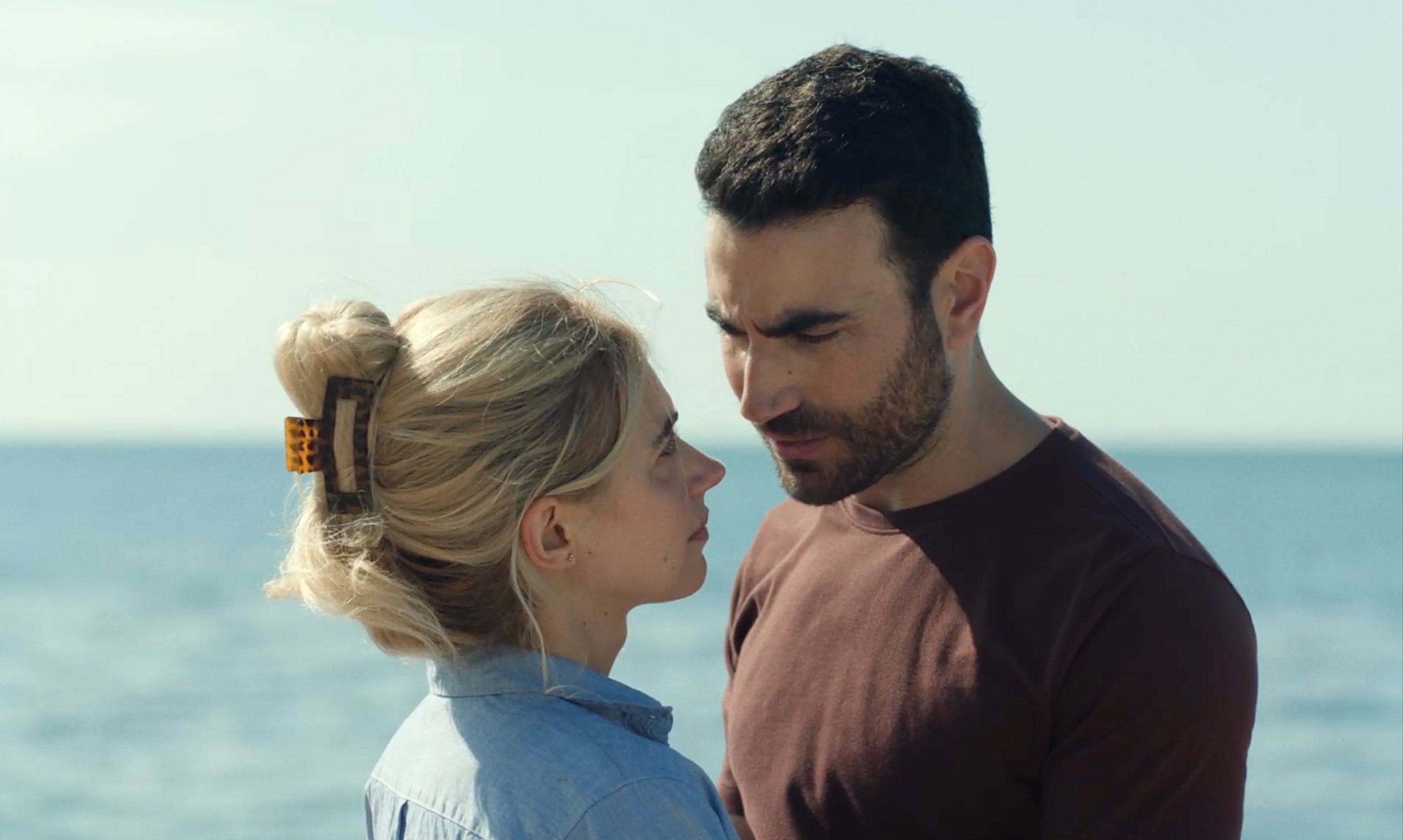 ALL OF YOU, from left: Imogen Poots, Brett Goldstein, 2024. © Apple Original Films /Courtesy Everett Collection