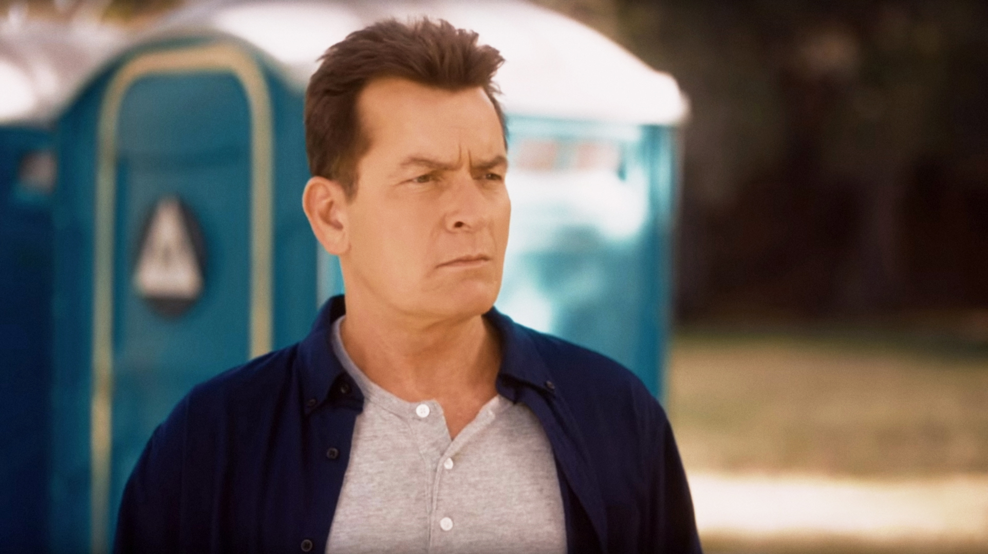 MAD FAMILIES, Charlie Sheen, 2017 ©Crackle/Courtesy Everett Collection