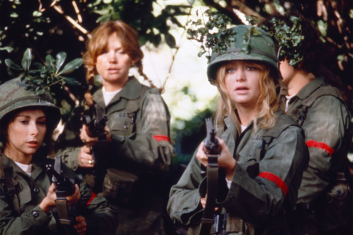 PRIVATE BENJAMIN, from left: Toni Kalem, Mary Kay Place, Goldie Hawn, 1980. ph: © Warner Bros / courtesy Everett Collection