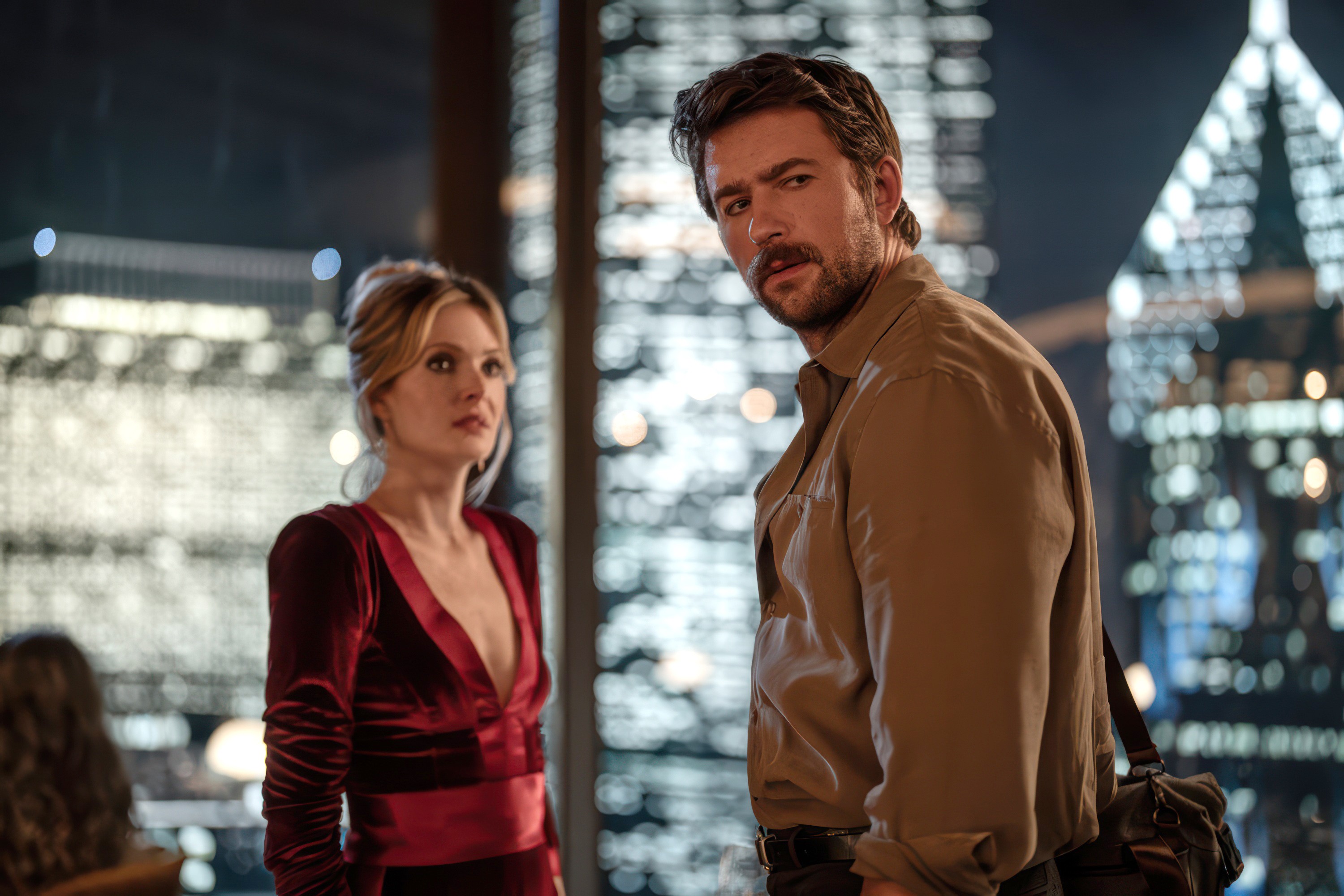 DROP, from left: Meghann Fahy, Brandon Sklenar, 2024. ph: Bernard Walsh /© Universal Pictures /Courtesy Everett Collection