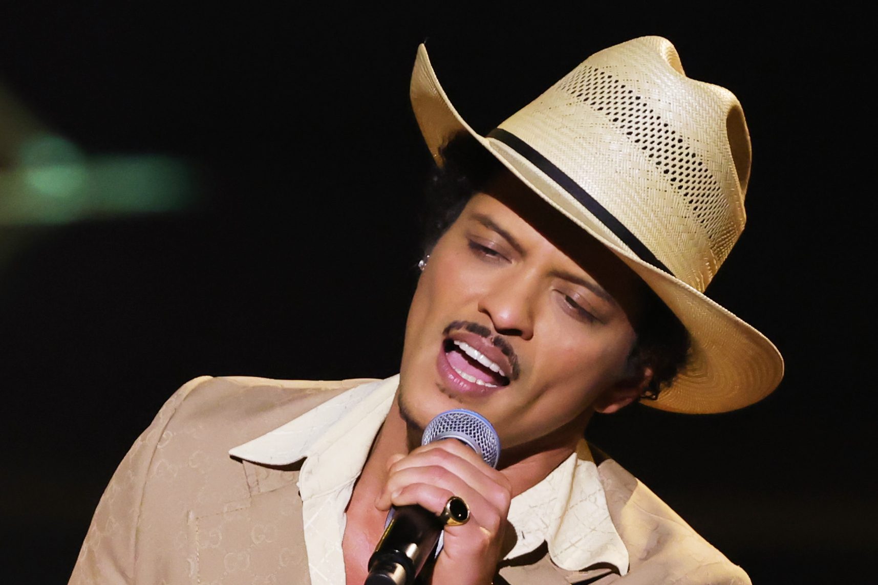 LOS ANGELES, CALIFORNIA - FEBRUARY 02: (L-R) Lady Gaga and Bruno Mars perform onstage during the 67th Annual GRAMMY Awards at Crypto.com Arena on February 02, 2025 in Los Angeles, California.  (Photo by Kevin Winter/Getty Images for The Recording Academy)