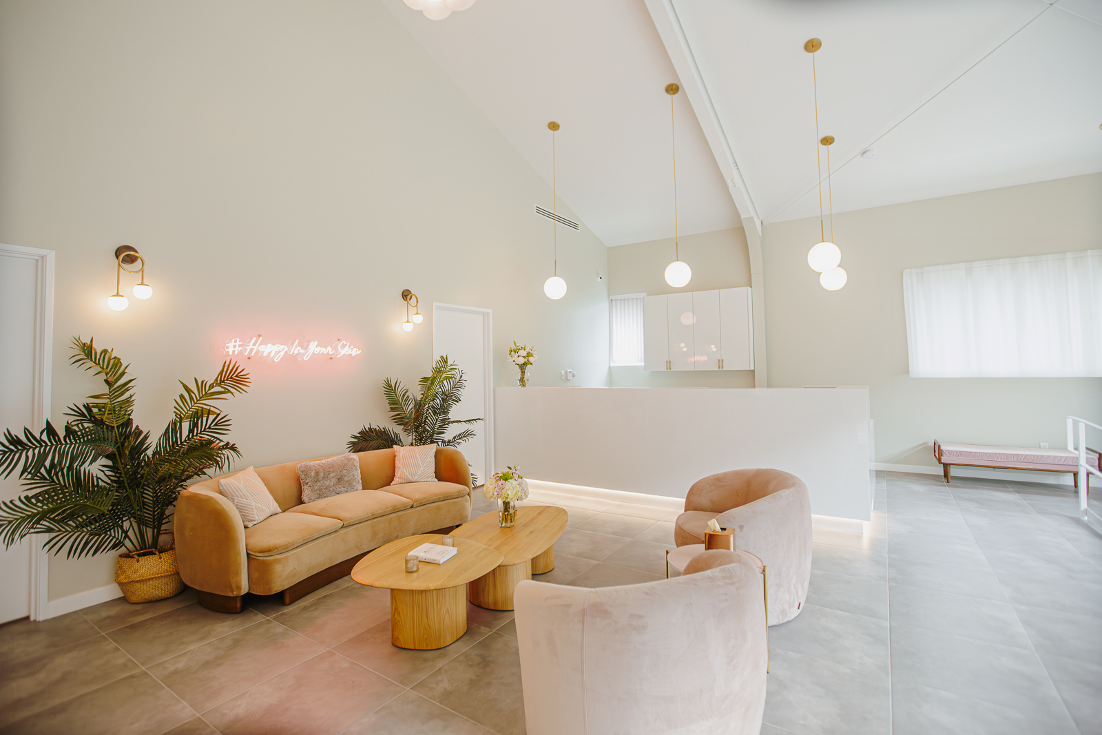 Joanna Vargas L.A. salon