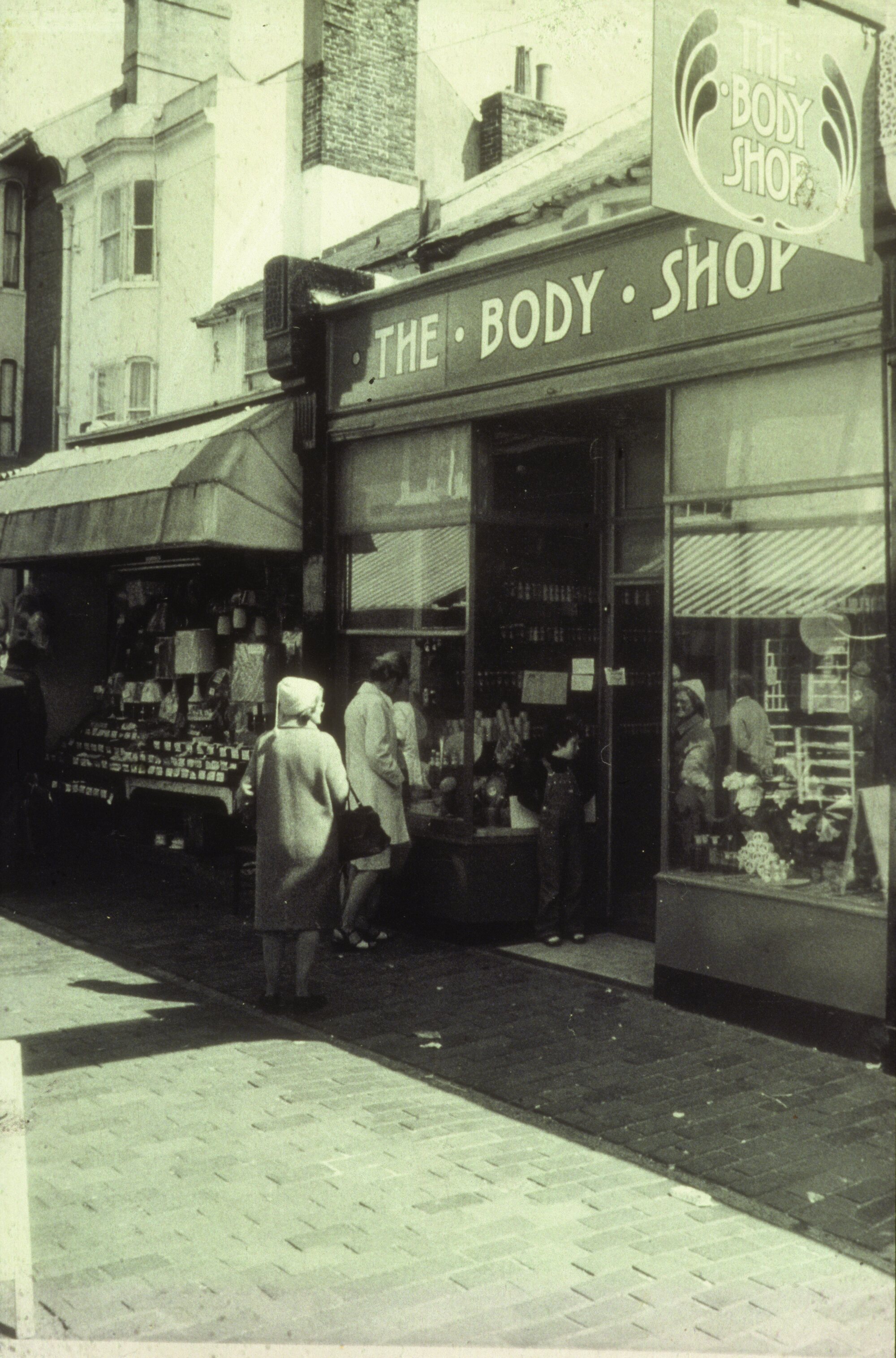 The Body Shop's original frontage in Brighton in 1976.