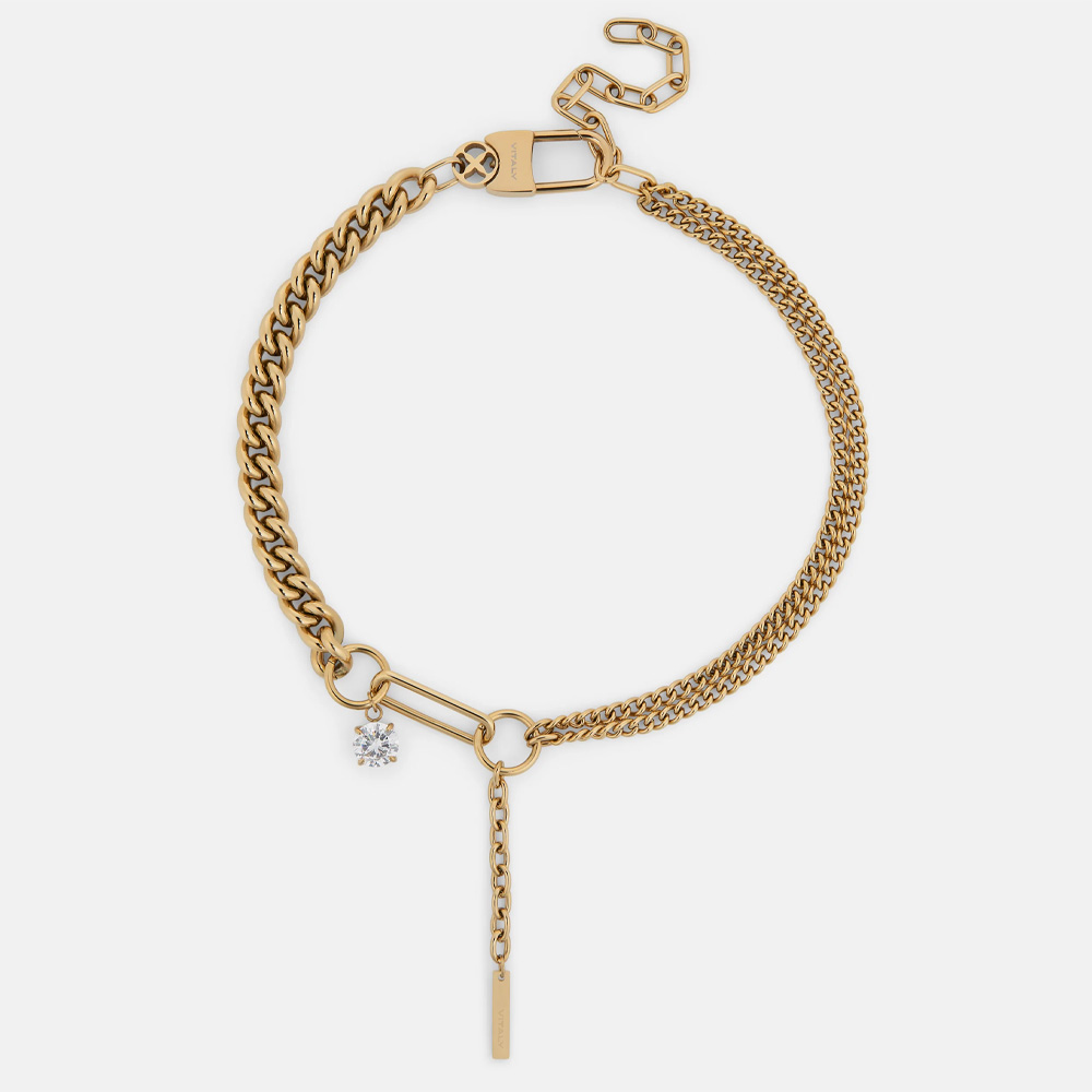Get the Details on Taylor Swift’s Super Bowl Jewelry Look