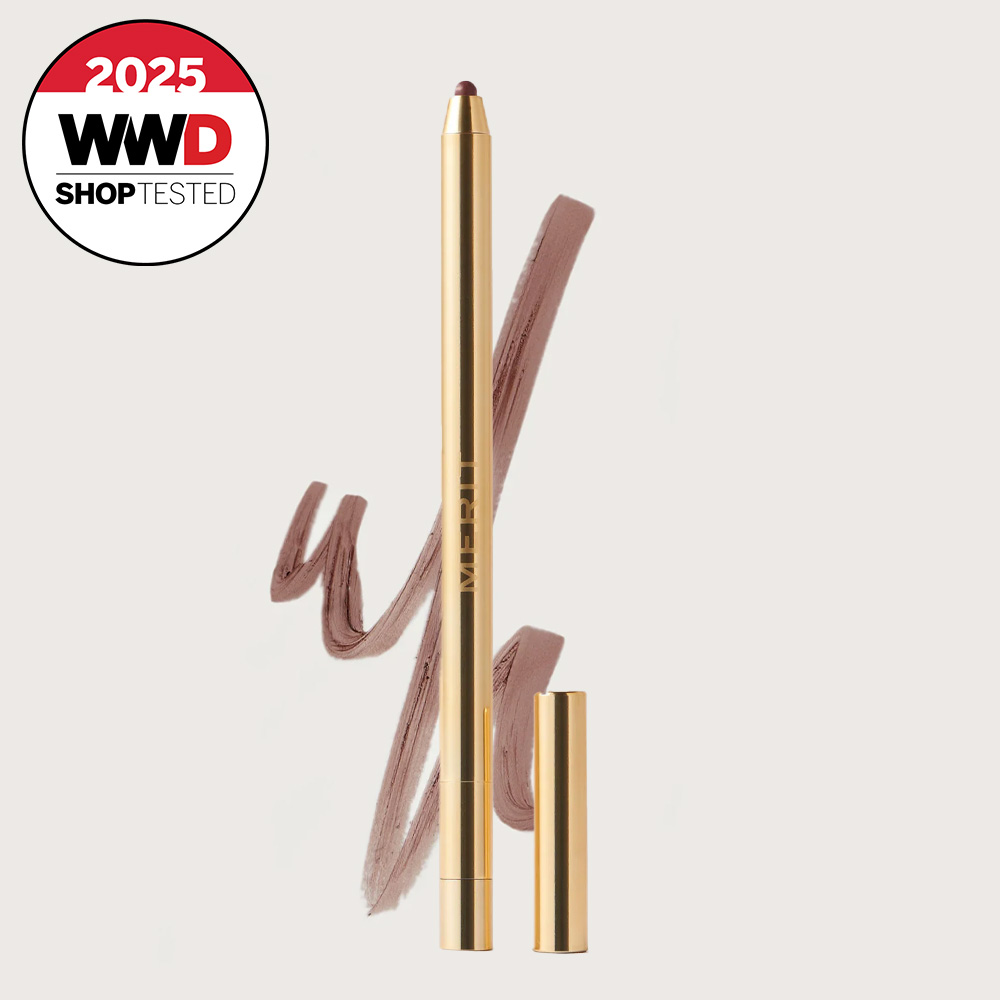 gold tube of blurring lip liner