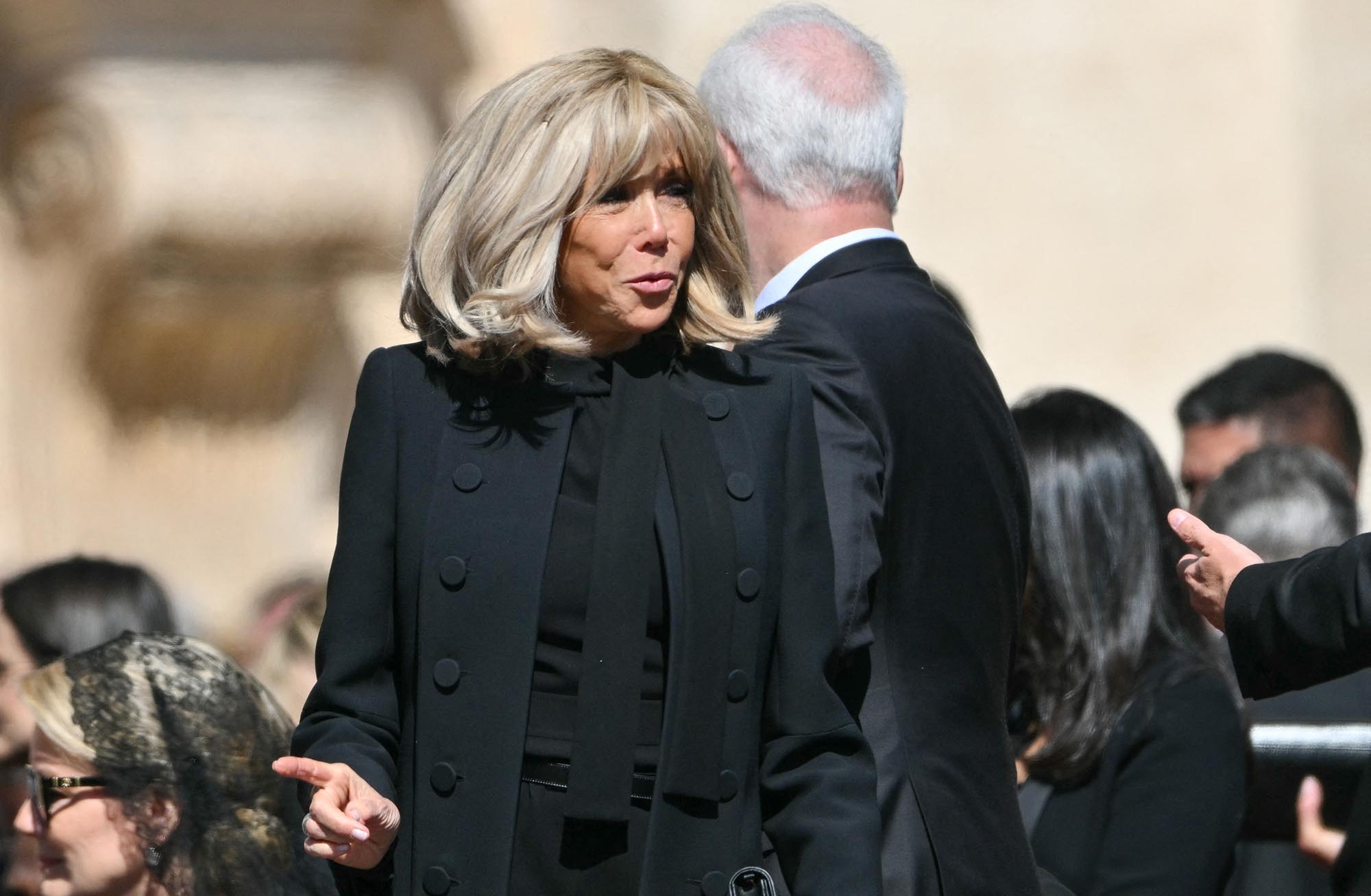 French President's wife Brigitte Macron arrives for late Pope Francis' funeral ceremony at St Peter's Square at the Vatican on April 26, 2025. (Photo by Alberto PIZZOLI / AFP) (Photo by ALBERTO PIZZOLI/AFP via Getty Images)
