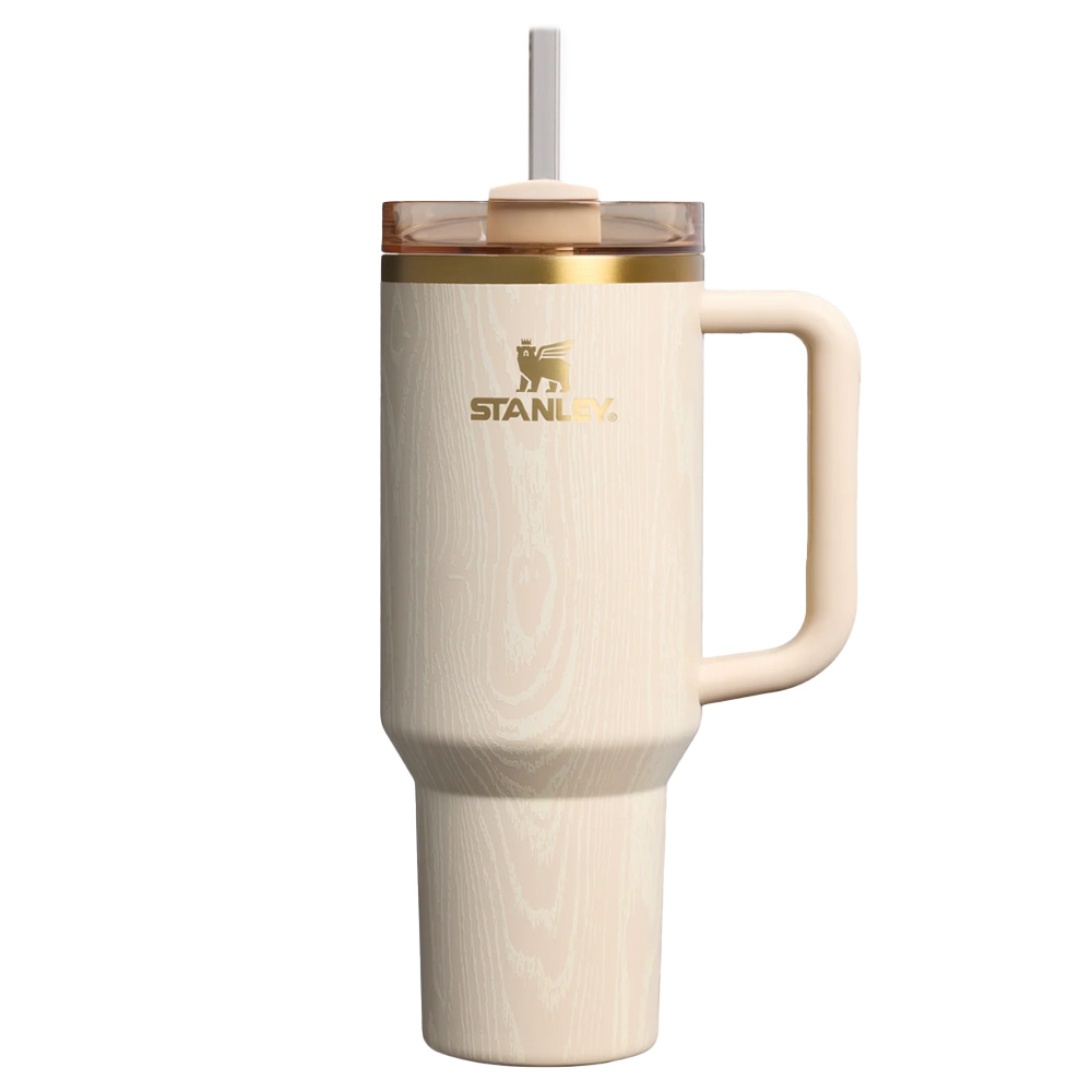 Best Gifts for Wives Christmas 2025: Luxury Picks From Trending Brands