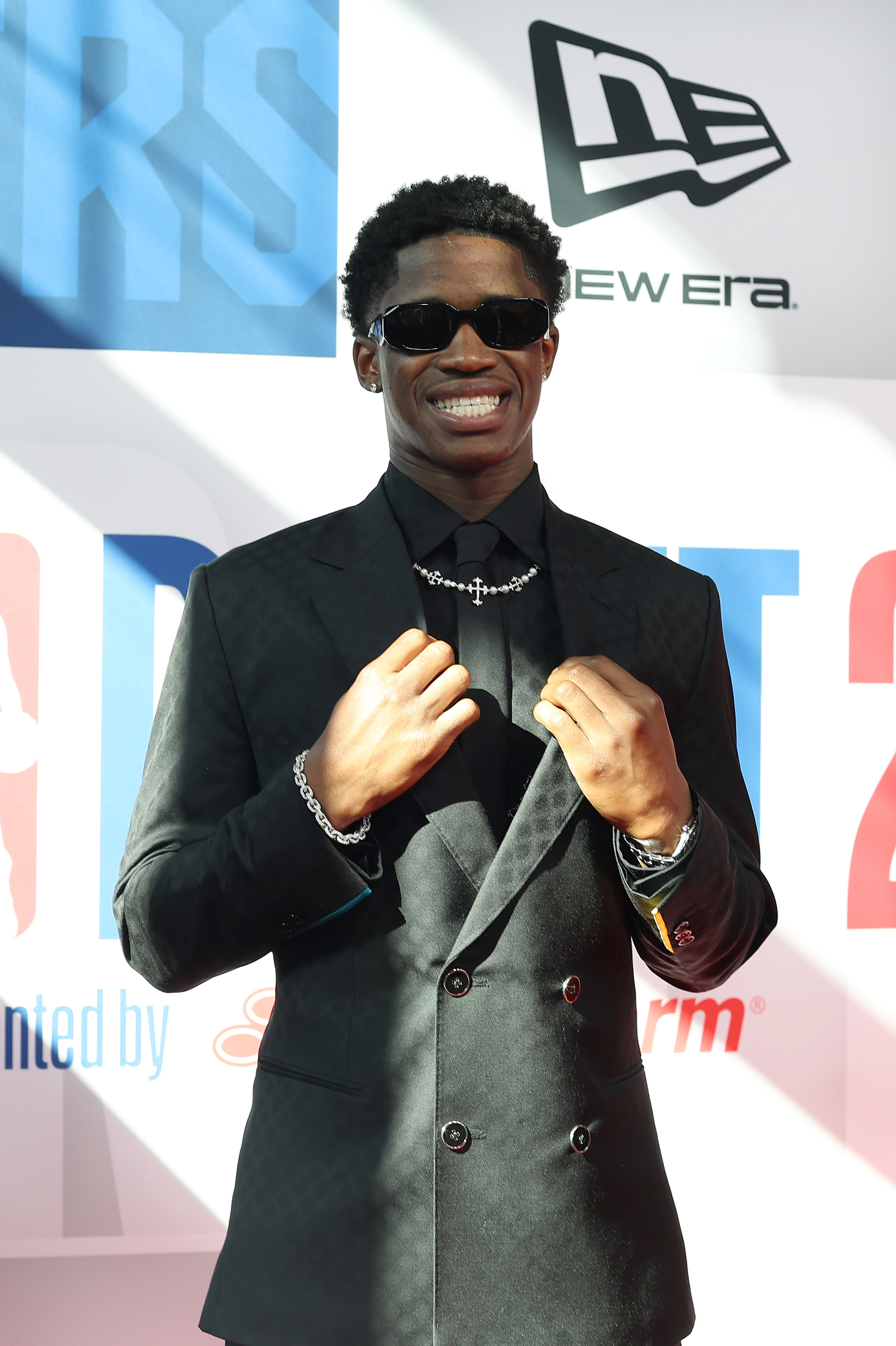 NEW YORK, NEW YORK - JUNE 25: VJ Edgecombe poses on the red carpet prior to the 2025 NBA Draft - Round One at Barclays Center on June 25, 2025 in New York City. NOTE TO USER: User expressly acknowledges and agrees that, by downloading and/or using this photograph, user is consenting to the terms and conditions of the Getty Images License Agreement. . (Photo by Sarah Stier/Getty Images)