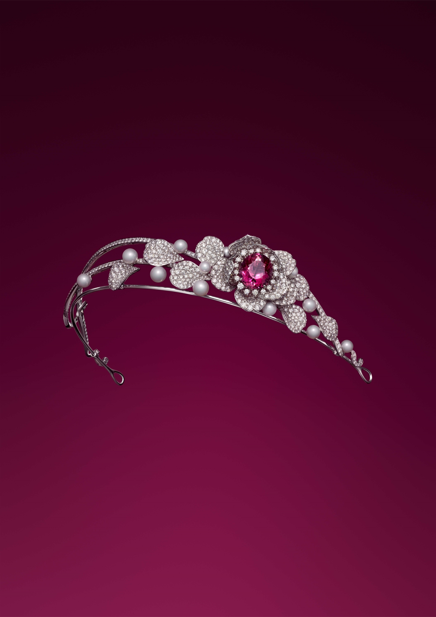 Mikimoto Les Pétales headpiece.