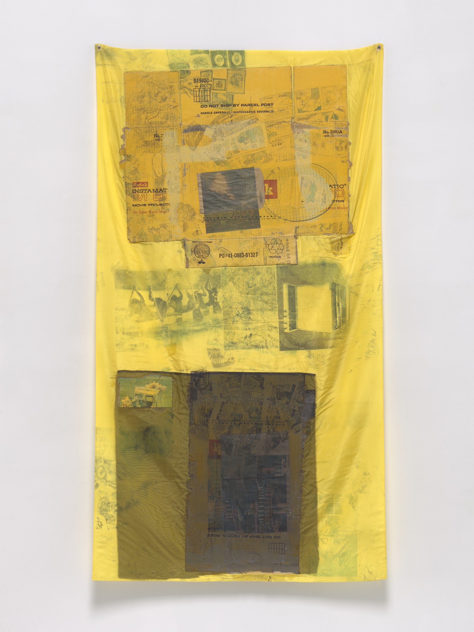 Robert Rauschenberg, Groundings (Hoarfrost), 1975. © Robert Rauschenberg Foundation.
Photo: Ron Amstutz