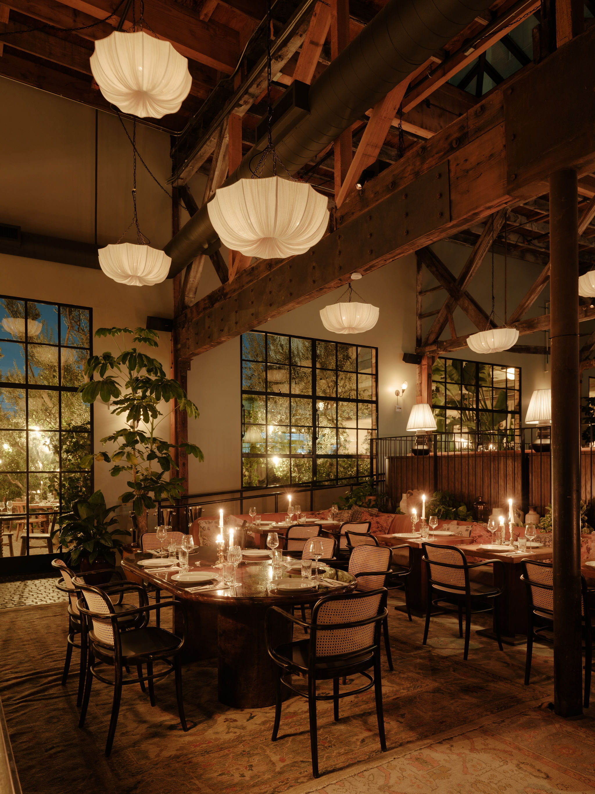BERENJAK INTERIOR