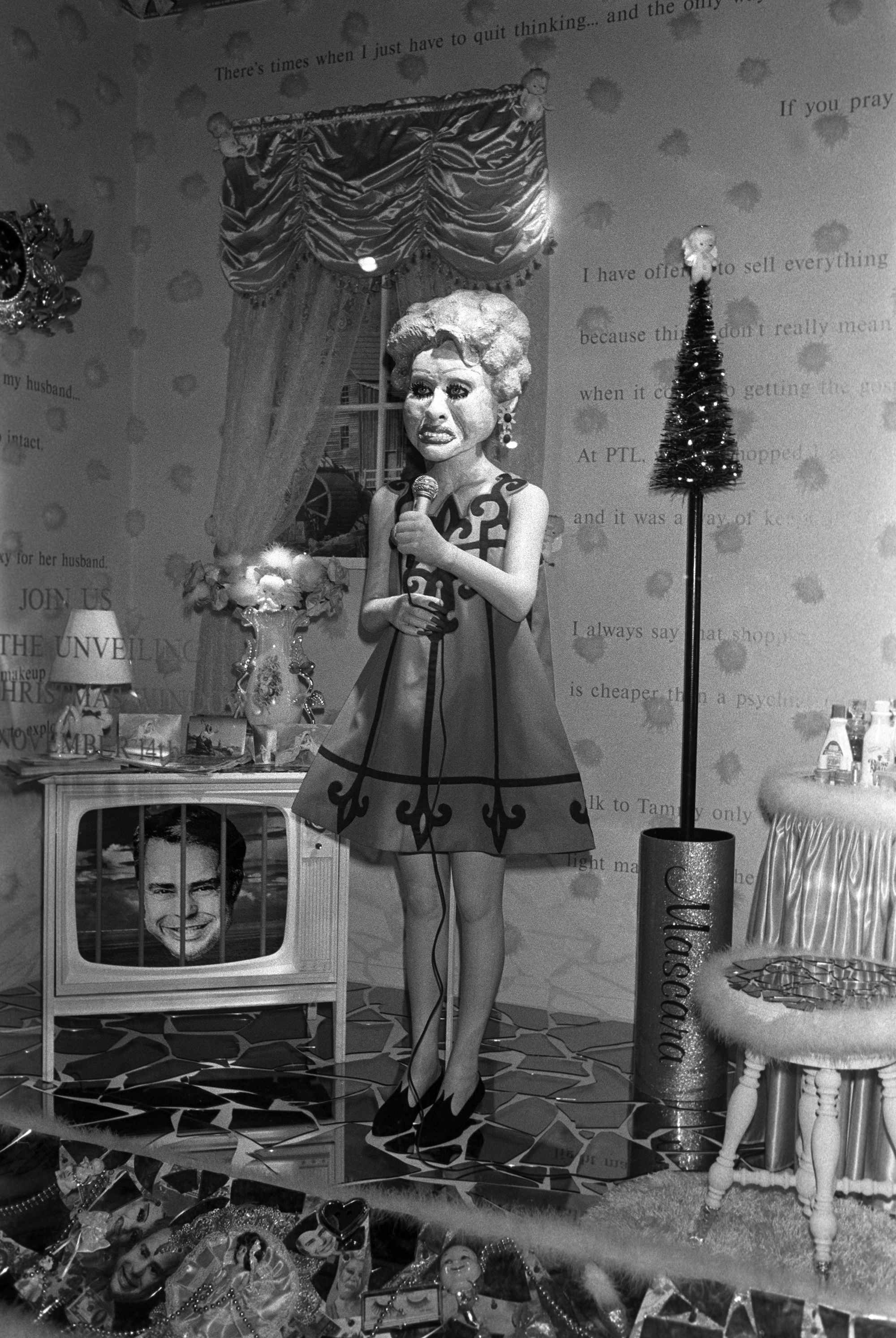 Tammy Faye Bakker singing the blues