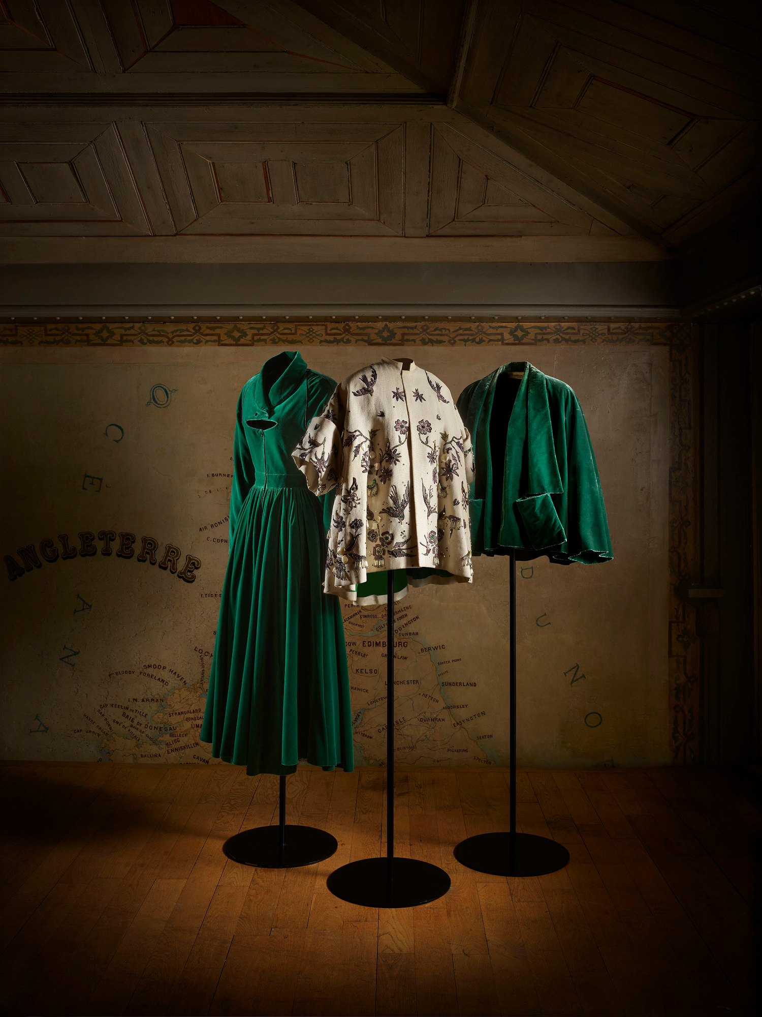 Azzedine Alaïa rtw fw 1988 (left), Christian Dior haute couture Pondichery jacket ss 1948 (middle) and Christian Dior haute couture Petite Roue jacket fw 1949 (right)