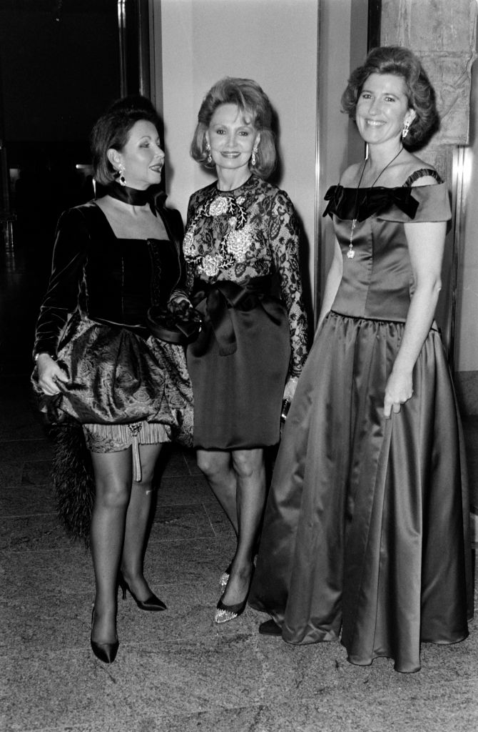 Guests attend an event at the Metropolitan Museum of Art in New York City on December 5, 1994.