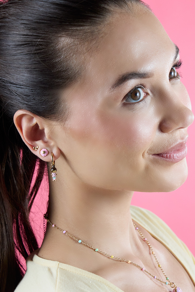 Alex and Ani collaborate with Polly Pocket on new jewelry pieces.